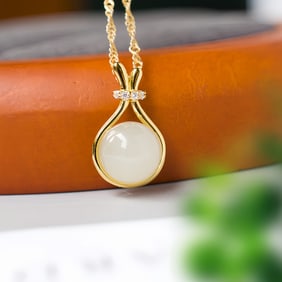 A Exquisite Silver Inlaid Hotan Jade Bead Pendant