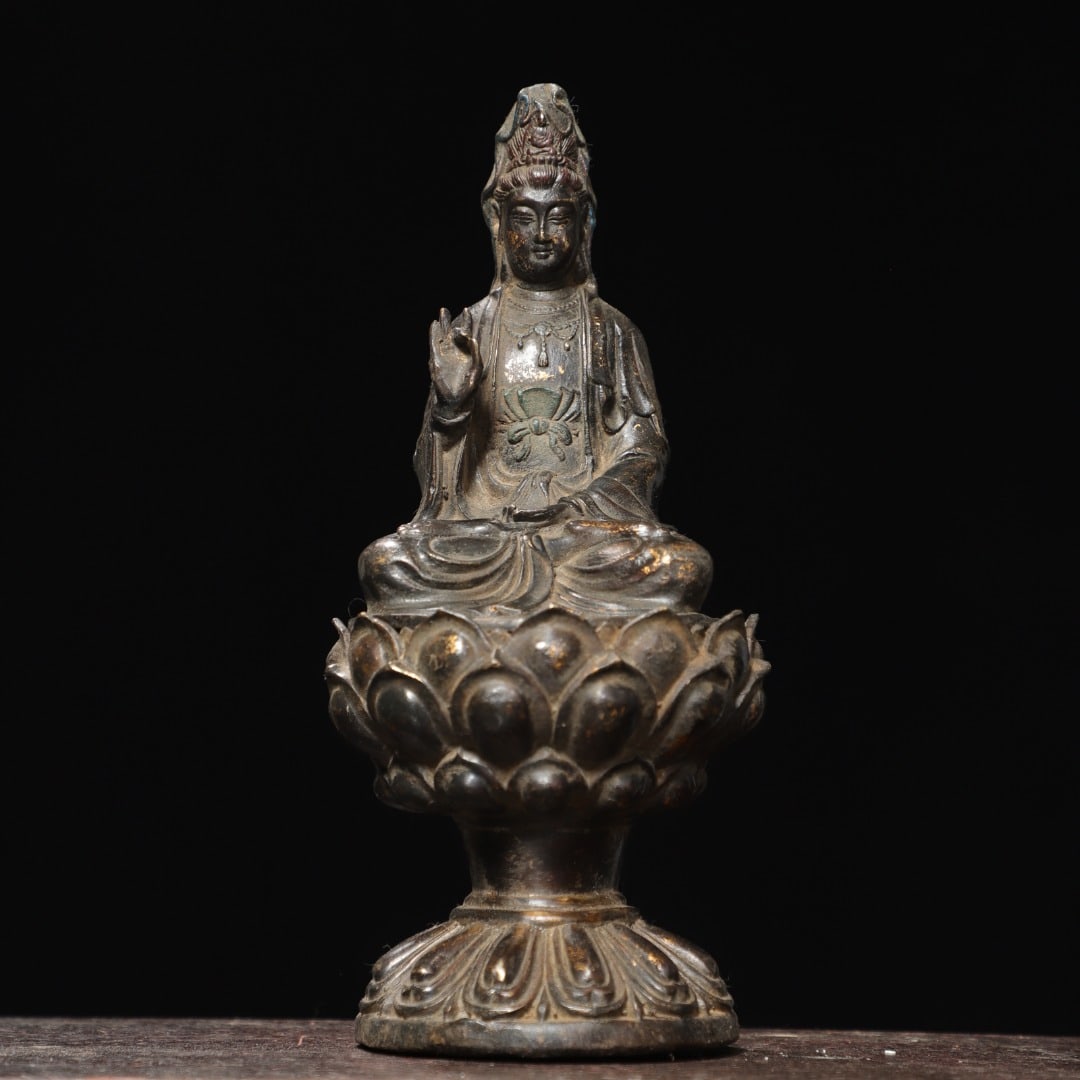 A Exquisite Bronze Avalokitesvara Bodhisattva Censer: A Exquisite Bronze Avalokitesvara Bodhisattva Censer,Ming Dynasty, China,Size:9.8inx3.9in,Weight:1200g 