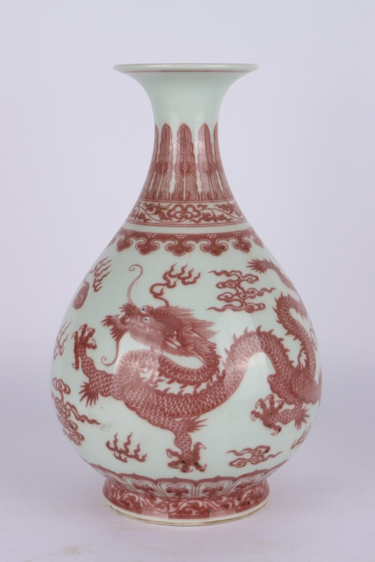 A Exquisite Underglaze-Red Dragon Pattern Vase: A Exquisite Underglaze-Red Dragon Pattern Vase,Qing Dynasty, China,Yongzheng Six-character Mark,Size:11.6inx6.7in 釉里红龙纹玉壶春瓶,中Þ
