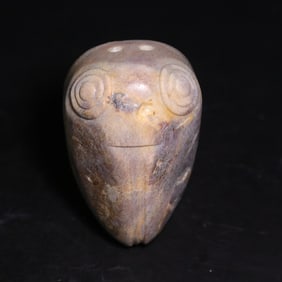 A Exquisite Archaic Jade Cicada Handheld Ornament
