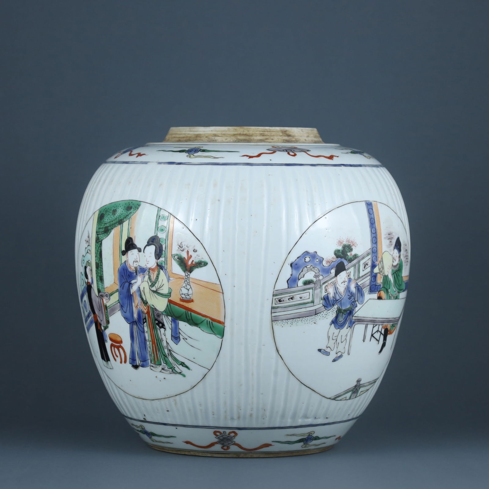 A Exquisite Wucai Figures Pattern Jar - 2