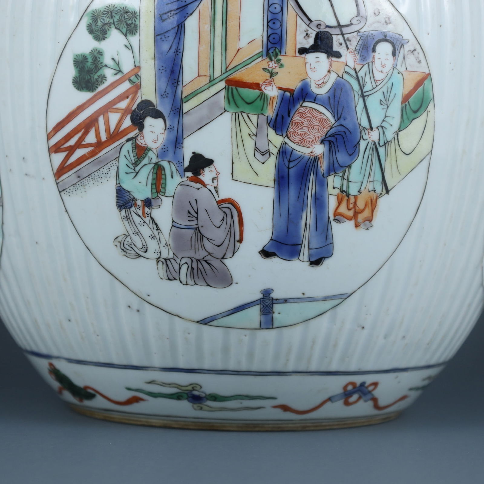 A Exquisite Wucai Figures Pattern Jar - 8