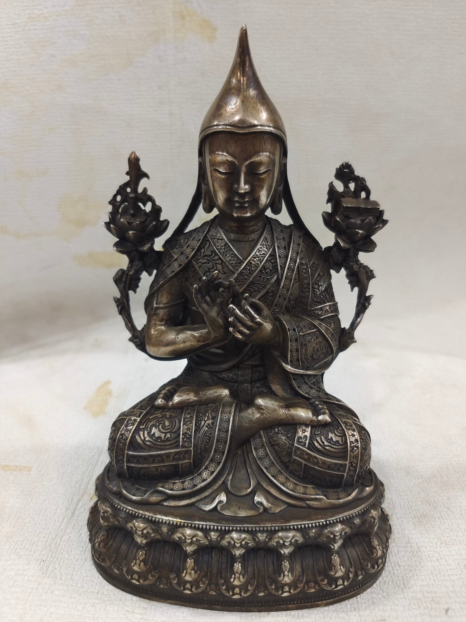 A Exquisite Gilt Silver Bronze Buddha Statue (1 of 4)