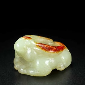 A Exquisite Hotan Jade Thumb Ring