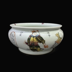 A Exquisite Famille-Rose Figures Pattern Censer