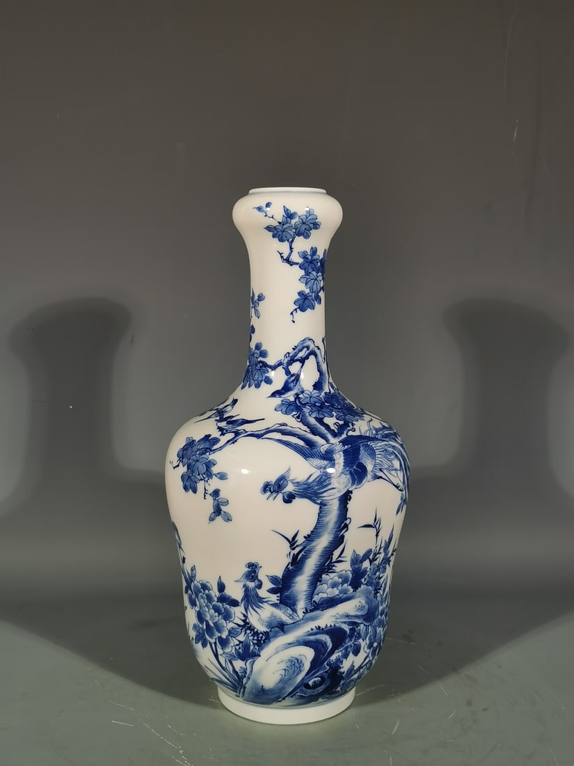 A Exquisite Blue and White Flower and Bird Pattern Vase: A Exquisite Blue and White Flower and Bird Pattern Vase,Qing Dynasty, China,Yongzheng Six-character Mark,Size: 14.2inx6.9in 青花花鸟纹瓶,中国清