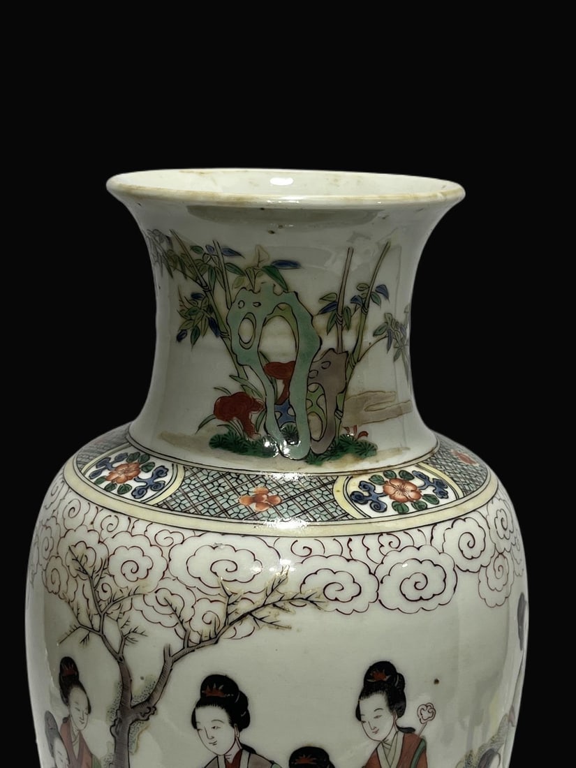 A Exquisite Wucai Figures Pattern Vase - 7