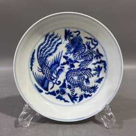 A Exquisite Blue and White Dragon and Phoenix Pattern Plate