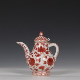A Exquisite Iron-Red Flower Pattern Ewer