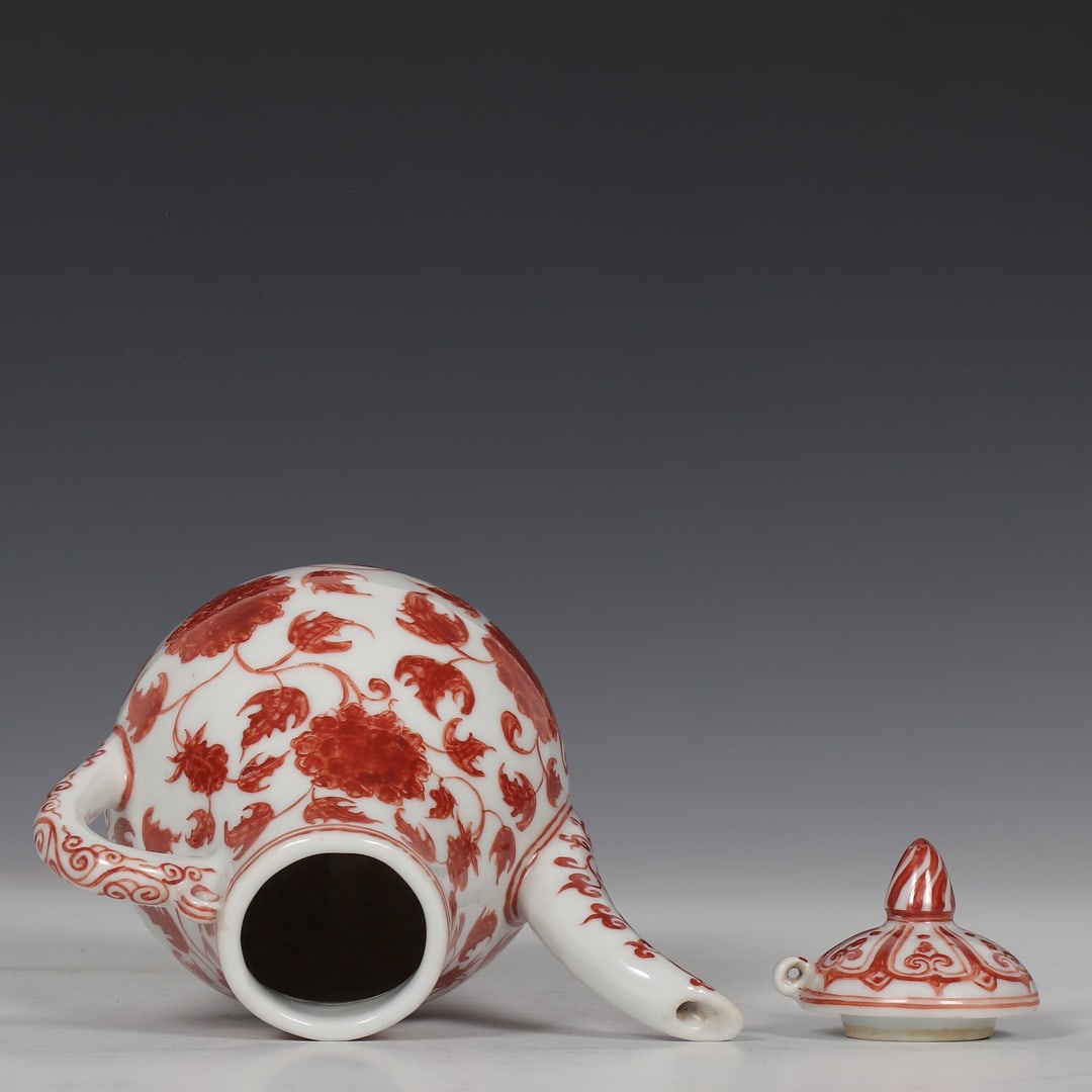 A Exquisite Iron-Red Flower Pattern Ewer - 7