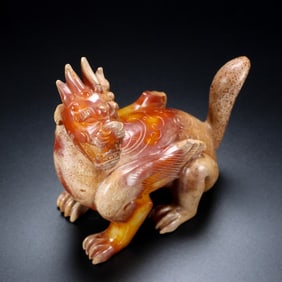 A Exquisite Hetian Jade Auspicious Beast Ornament