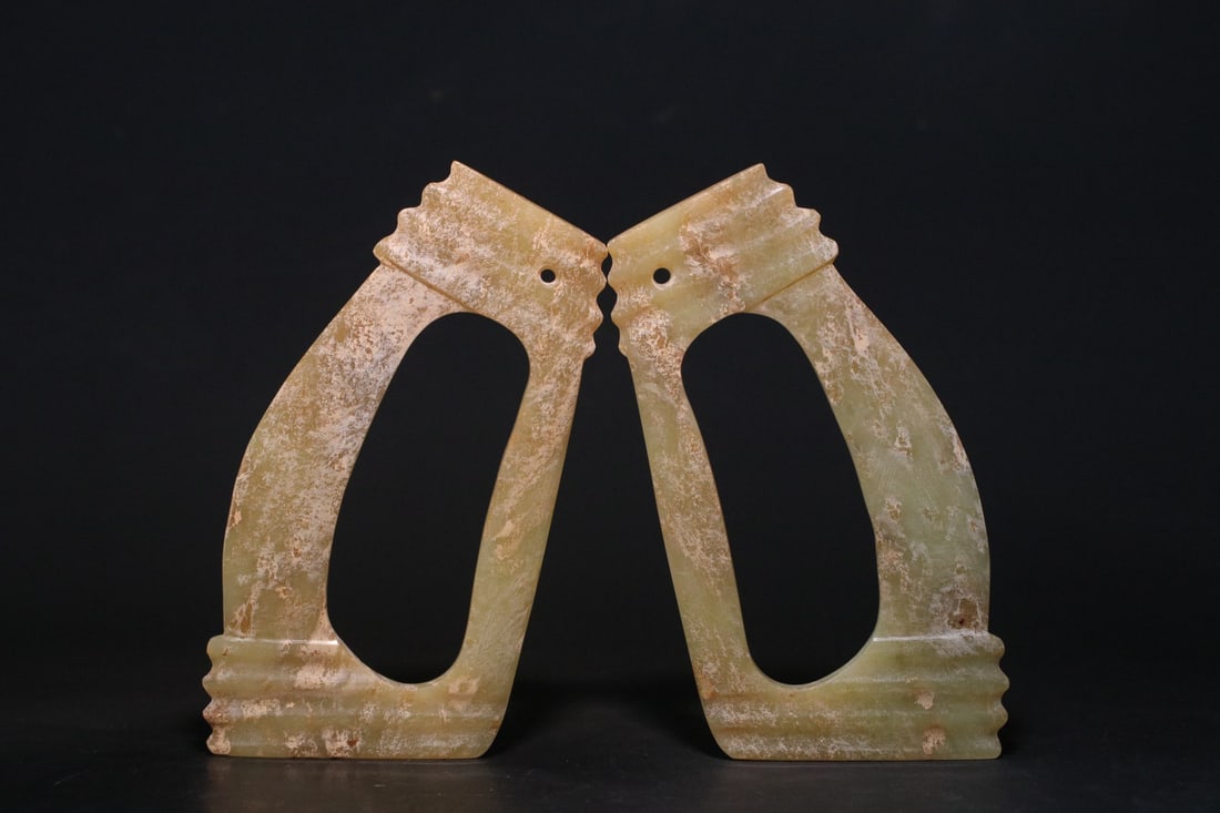 A pair of Exquisite Archaic Jade Knife Ornament (1 of 9)
