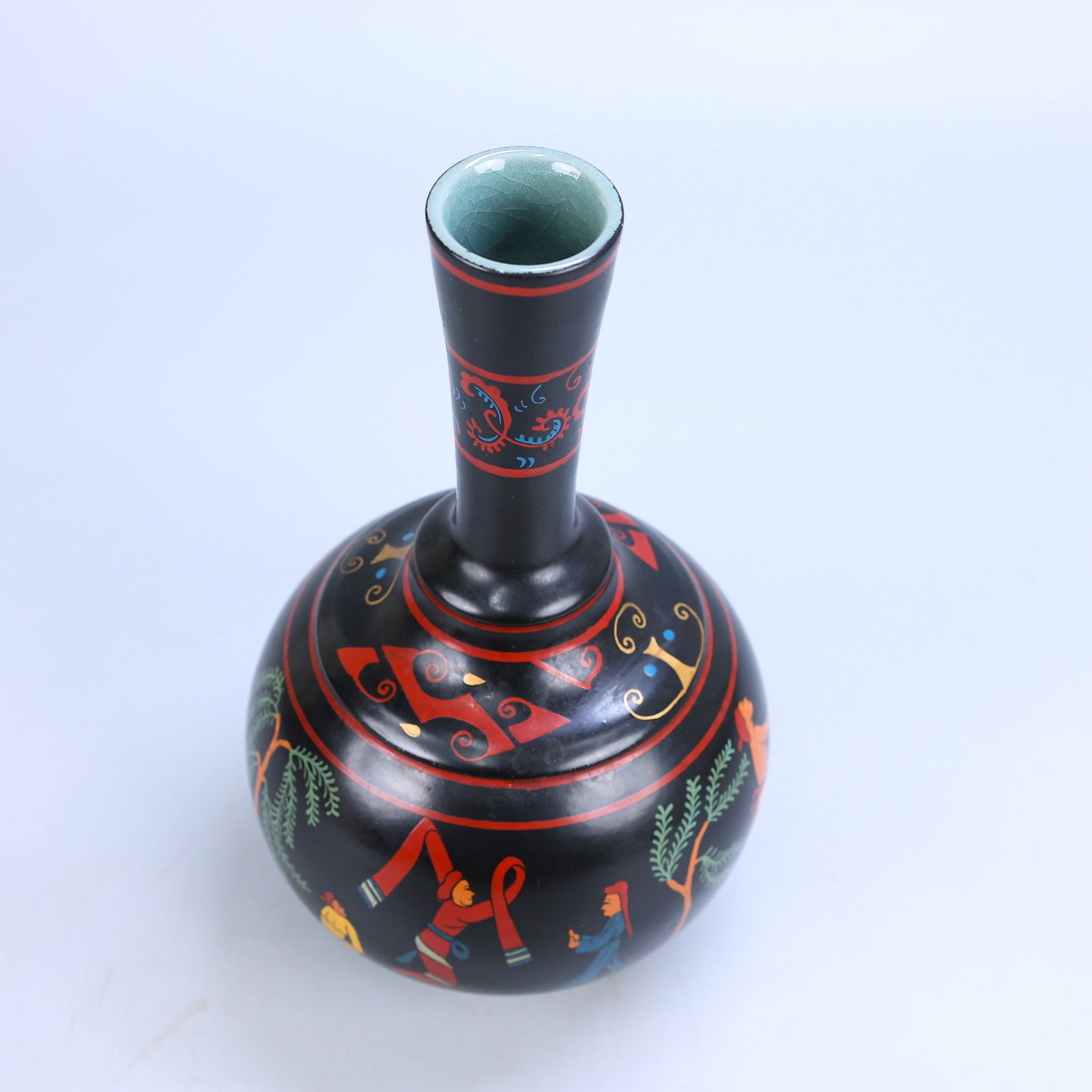 A Exquisite Black Ground Doucai Human Pattern Vase - 5