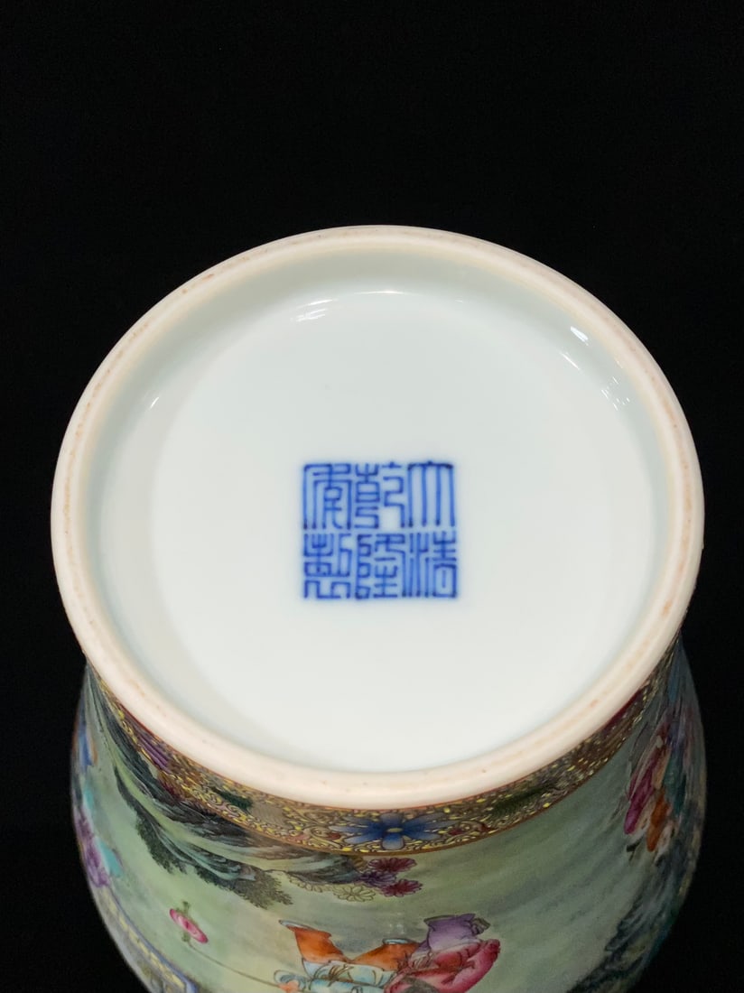 A Exquisite Enamel Figures Pattern Vase - 8