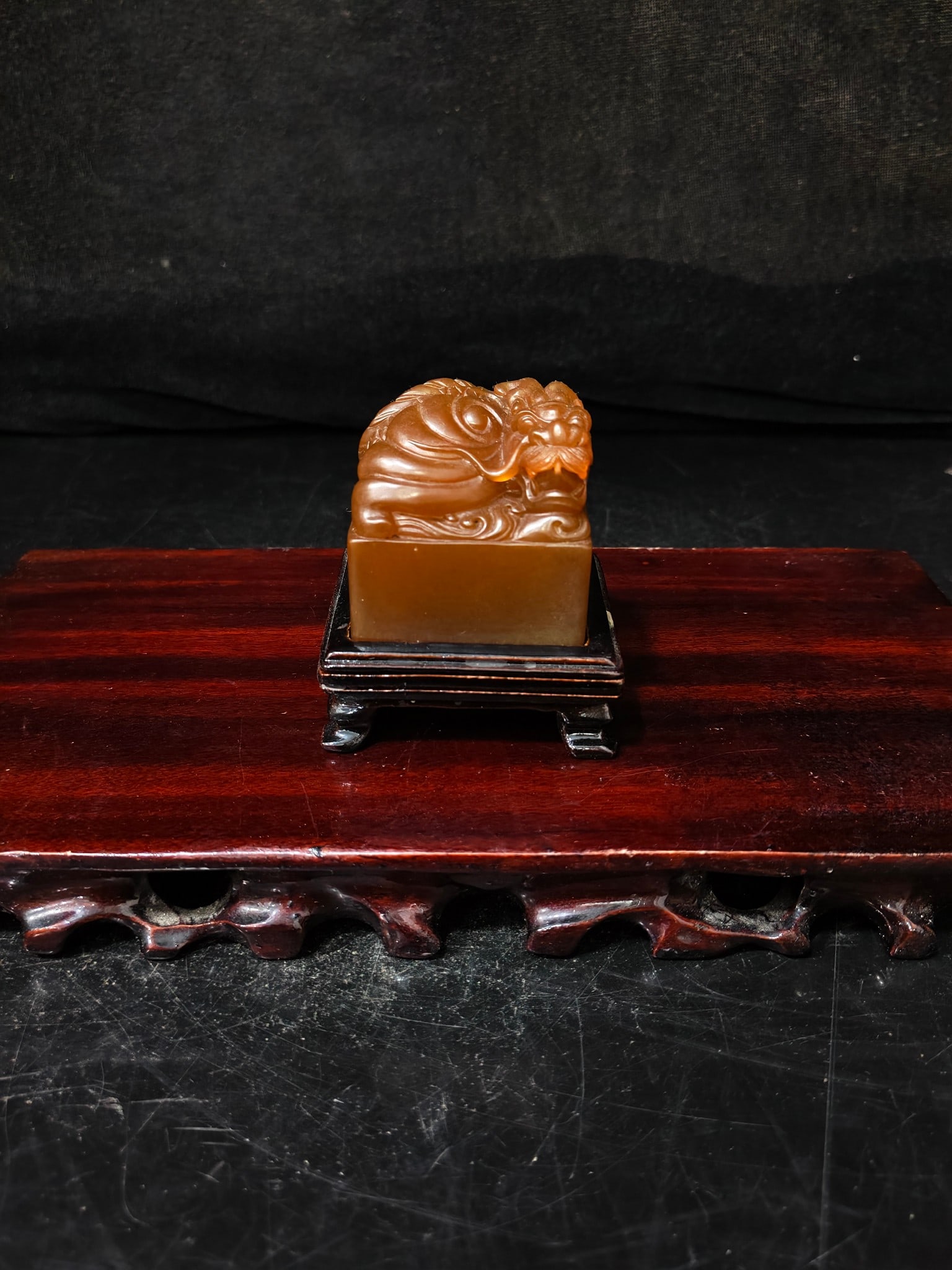 A Exquisite Tianhuang Stone Dragon Pattern Seal (1 of 9)