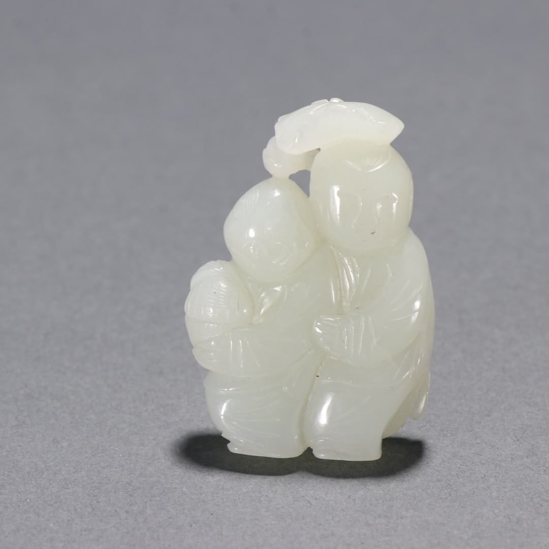 A Exquisite Hotan Jade Figures Ornament (1 of 9)