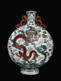 A Exquisite Blue and White Doucai Dragon Pattern Vase