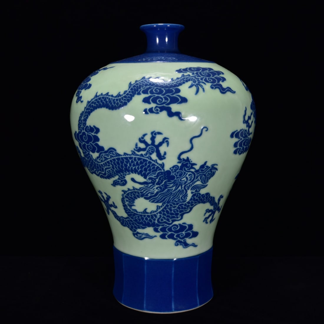 A Rare Pea-Green Glazed Blue and White Carved Dragon Pattern Vase: A Rare Pea-Green Glazed Blue and White Carved Dragon Pattern Vase,Qing Dynasty, China,Qianlong Six-character Mark,Size:13.4inx8.7in 