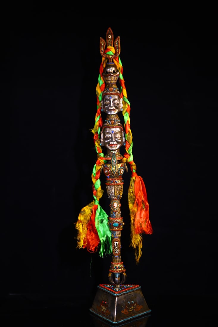 A Exquisite Sky Iron Dzi Bead-Inlaid Dharma ritual implement (1 of 9)