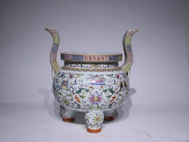 A Exquisite Famille-Rose Eight Treasures Pattern Censer