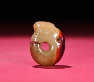 A Exquisite Hetian Jade Dragon Handheld Ornament