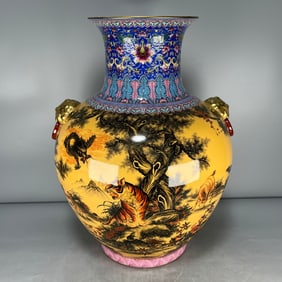 A Exquisite Yellow Ground Enamel Painted Gold the twelve Chinese zodiac signs Pattern Beast-Ears