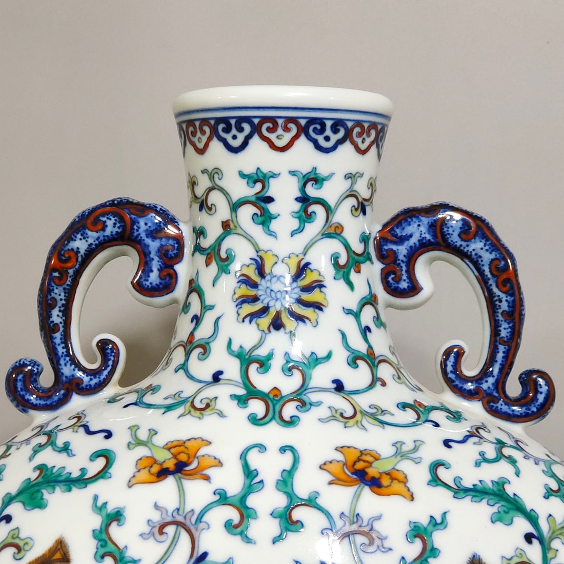 Duocai Lotus Phoenix Pattern Vase - 5