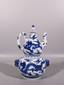 A Exquisite Blue and White Dragon Pattern Ewer