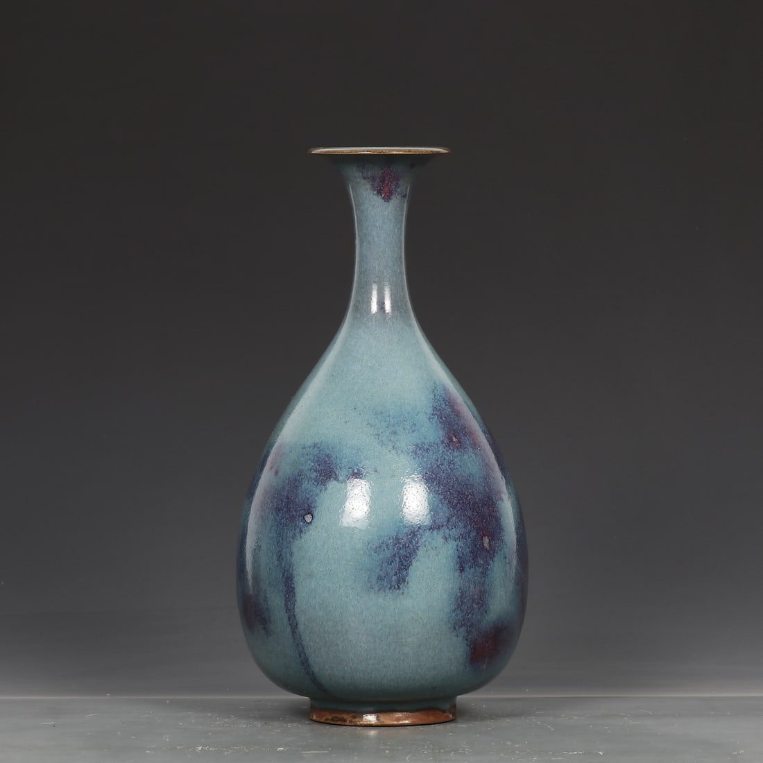 A Exquisite Jun Yao Sky-Blue Glazed Vase: A Exquisite Jun Yao Sky-Blue Glazed Vase,Song Dynasty, China,Size:11.1inx2.8inx5.7in 钧窑天蓝釉瓶,中国宋代
