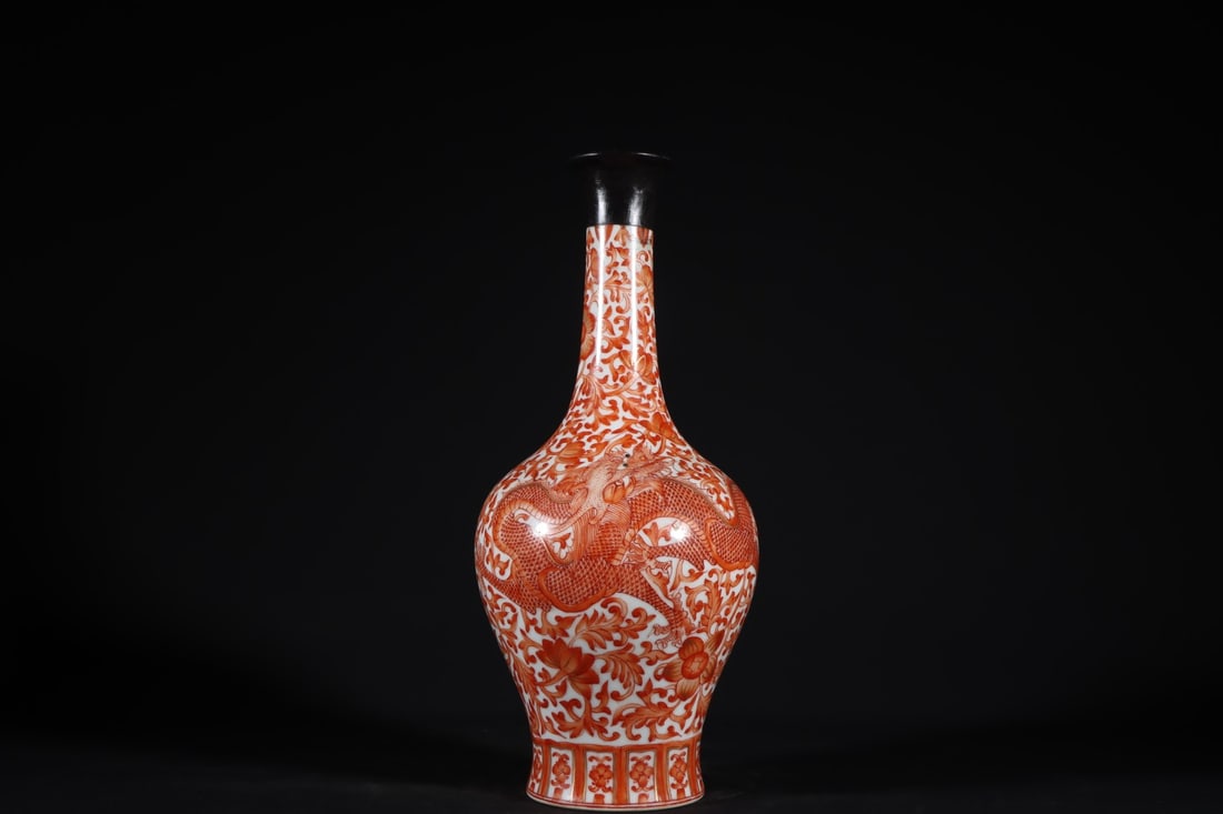A Exquisite Iron-Red Dragon Pattern Vase (1 of 9)