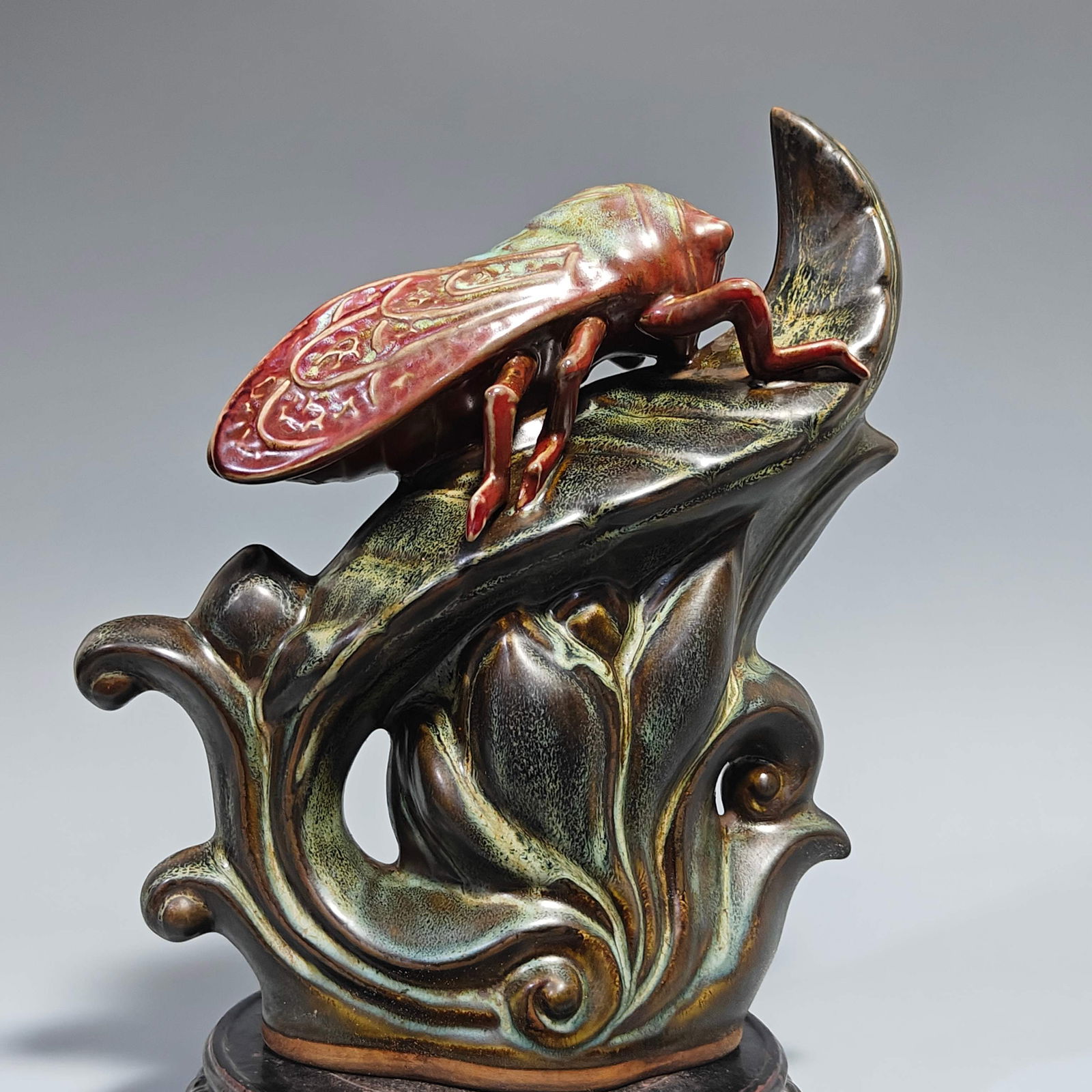 A Exquisite Jun yao Porcelain Flambe Glazed Cicada (1 of 9)