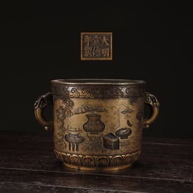 A Exquisite Bronze Bogu Pattern Censer