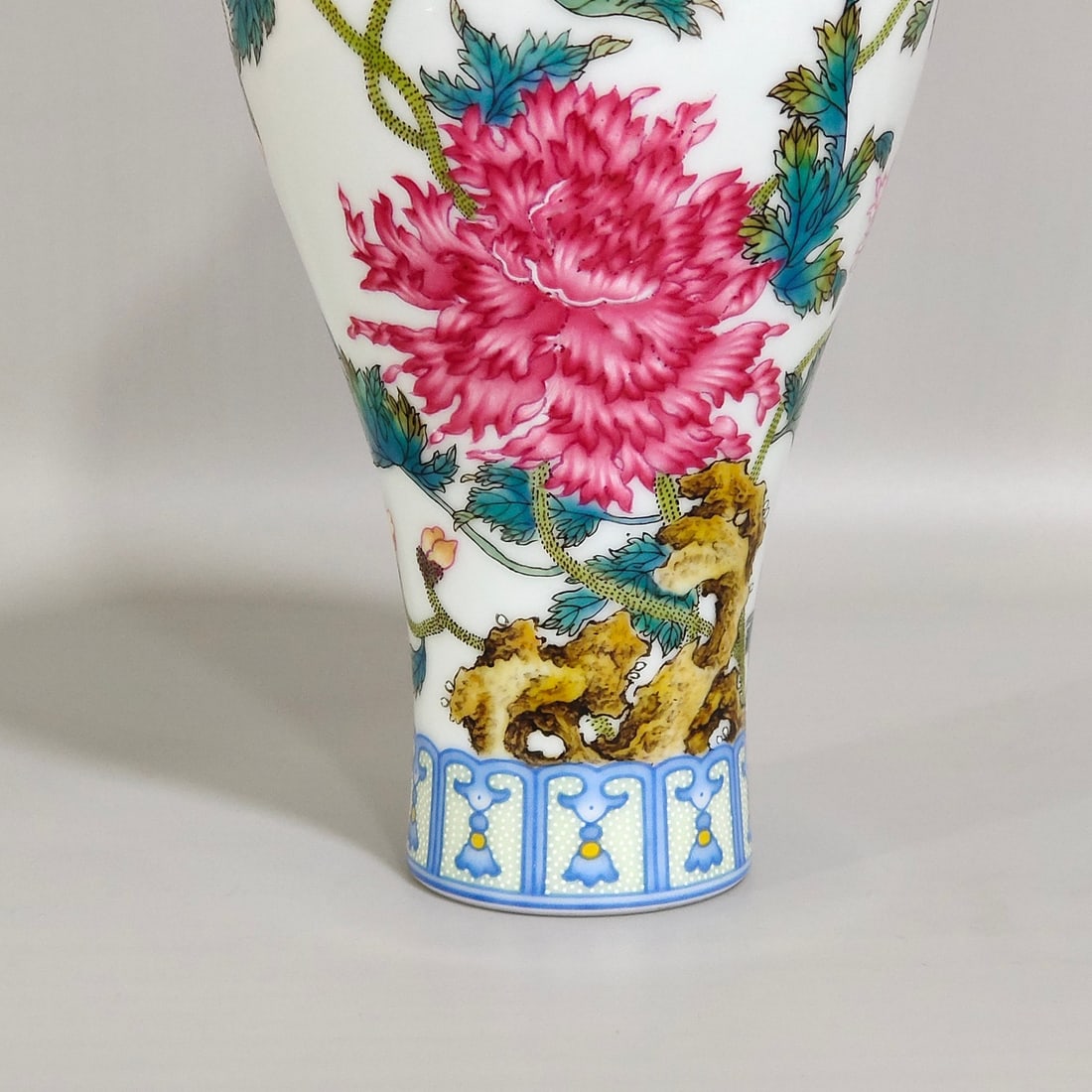 Enamel Flower Pattern Vase - 7