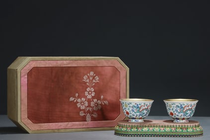 A Exquisite Doucai Lotus Pattern Dragon Pattern Cup