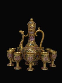 A Set of Exquisite Gold Ground Lotus Flower Pattern Ewer