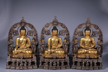 A Solemn Gilt Bronze Gilt Silver Three Statues of Buddha