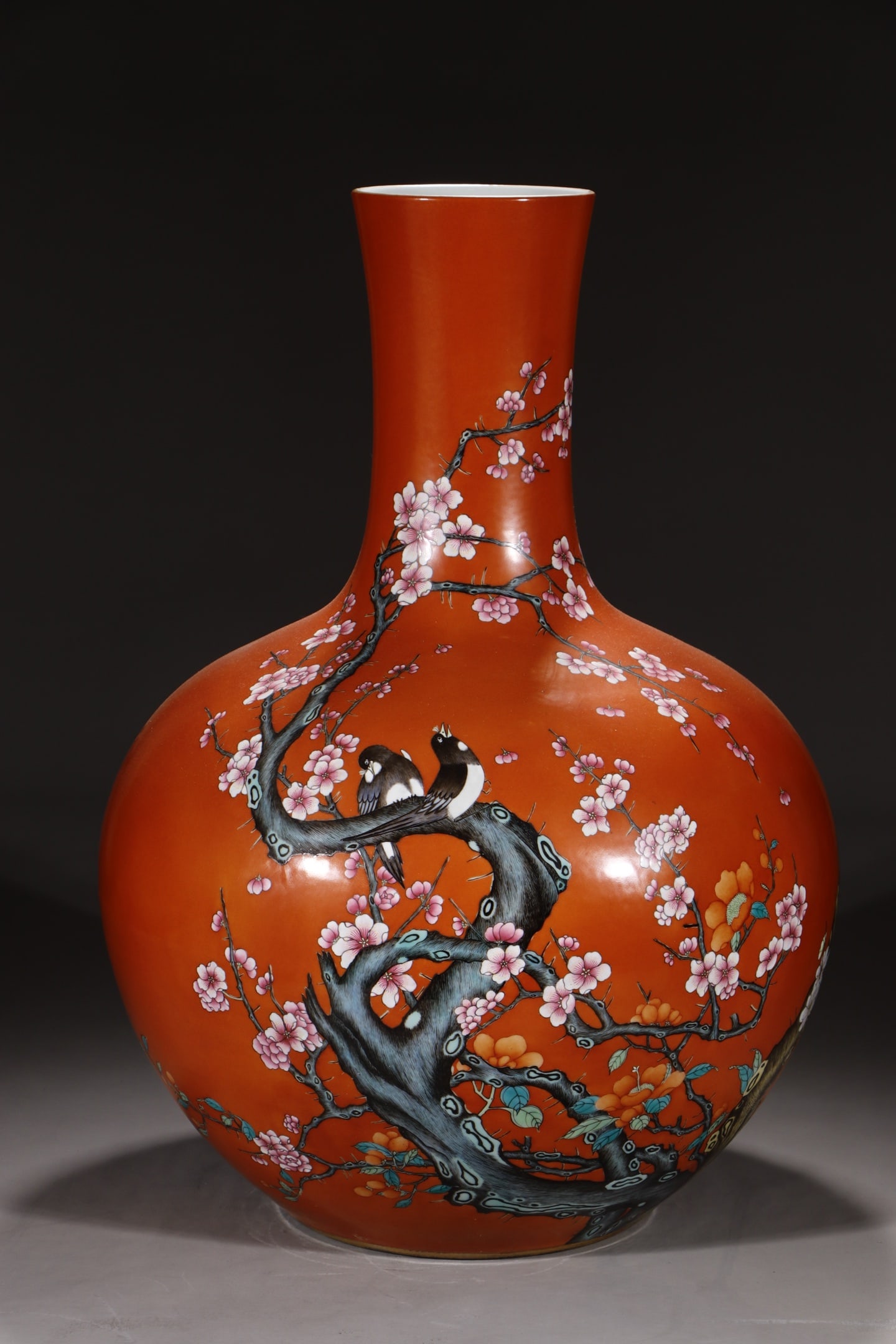 A Exquisite Famille-Rose Coral Red Flower and Bird Pattern Vase (1 of 9)