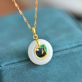 A Exquisite Silver Inlaid Hotan Jade Bamboo Leaf-patterned Pendant