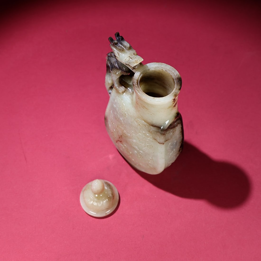 An Exquisite White Jade Dragon Pattern Pot - 2