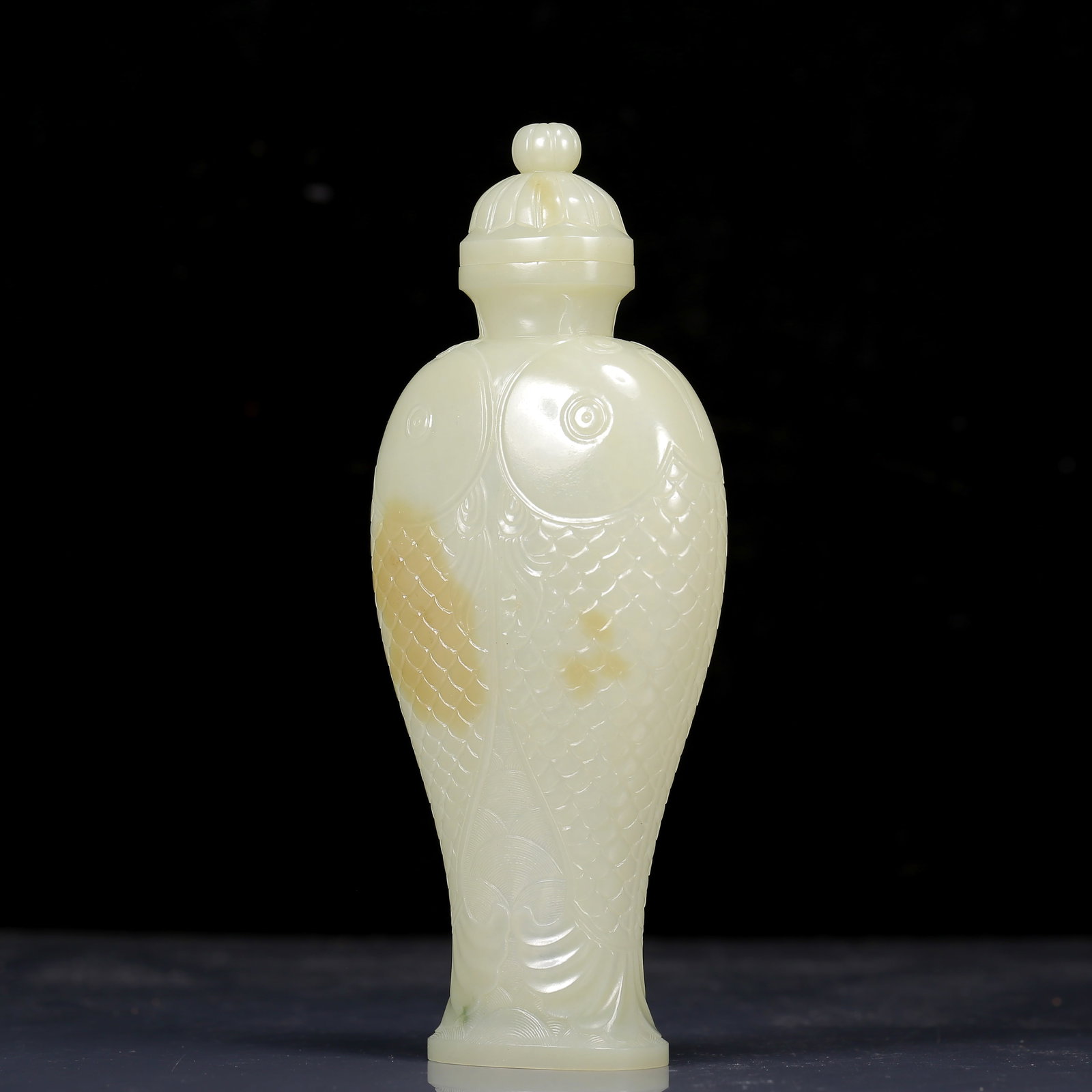 An Exquisite White Jade Fish Pattern Bottle - 9