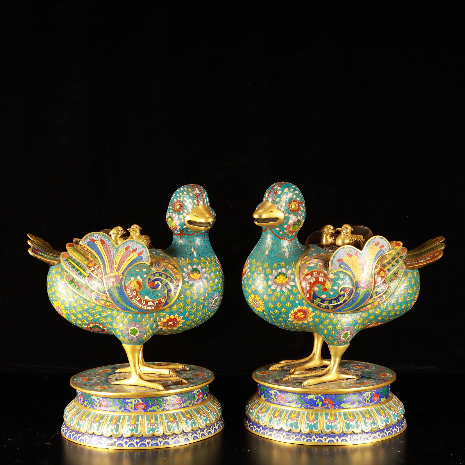 A Pair of Rare Cloisonne Flower Pattern Duck Censer (1 of 19)