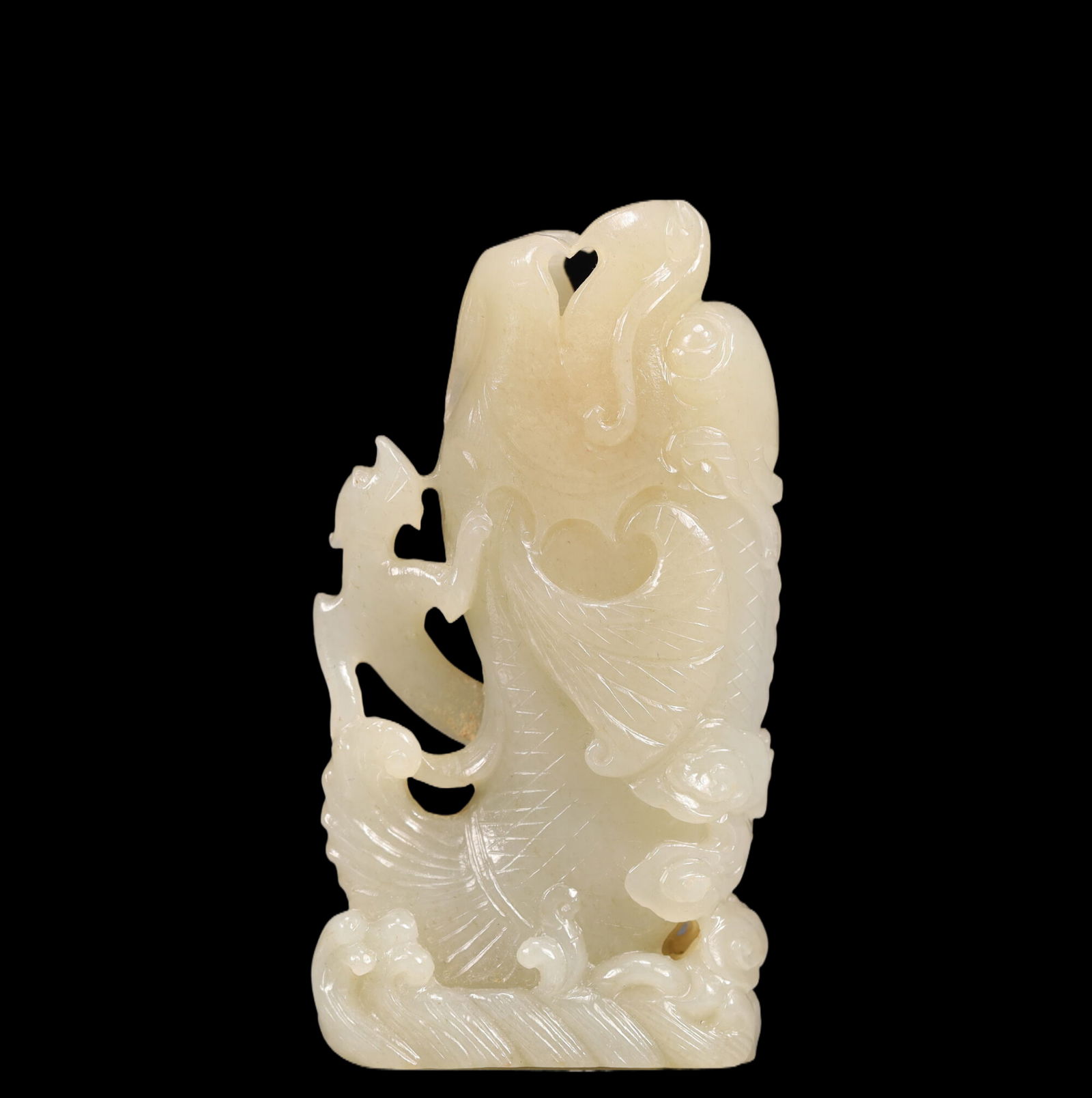 An Exquisite Sapphire Dragon-Shaped Ornament: An Exquisite Sapphire Dragon-Shaped Ornament, Qing Dynasty, China, Size:1.8inx0.8inx3.5in, Weight:130g 精美的青玉龙形摆件,中国清