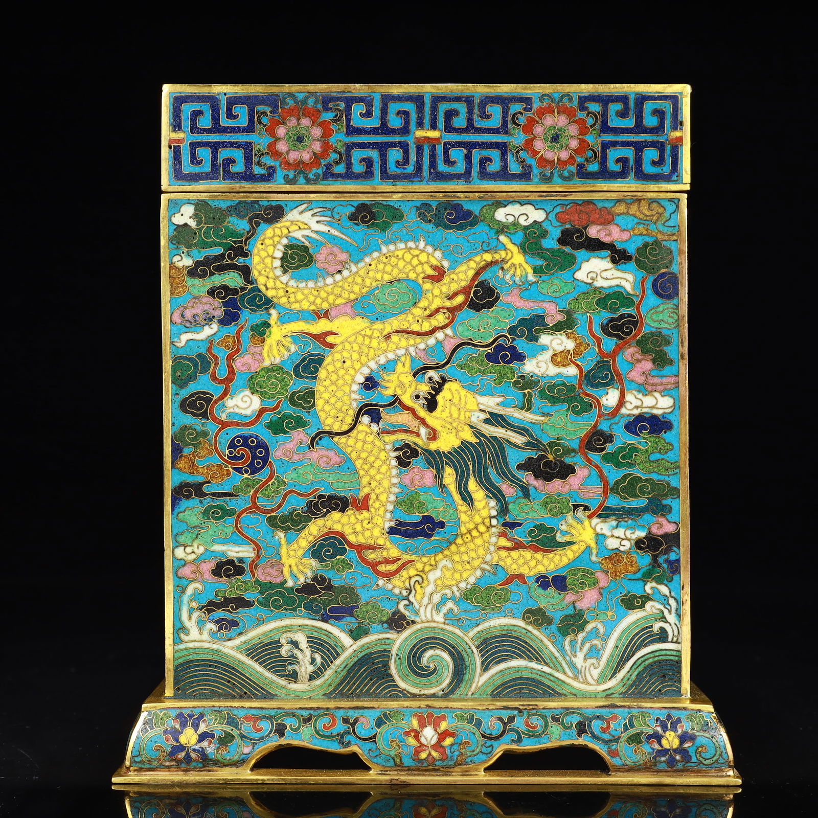 An Exquisite Cloisonne Auspicious Cloud and Dragon Pattern Box - 4