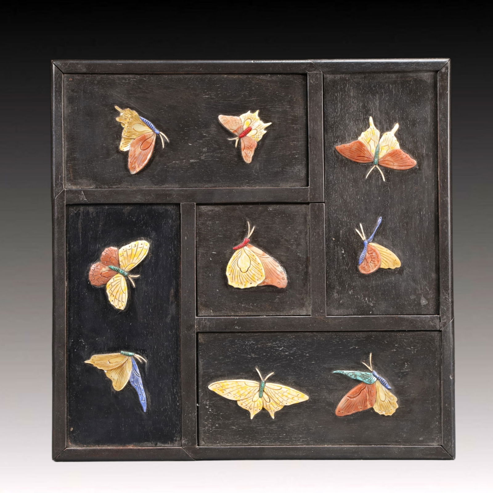 An Exquisite Eaglewood Butterfly Pattern Box - 4