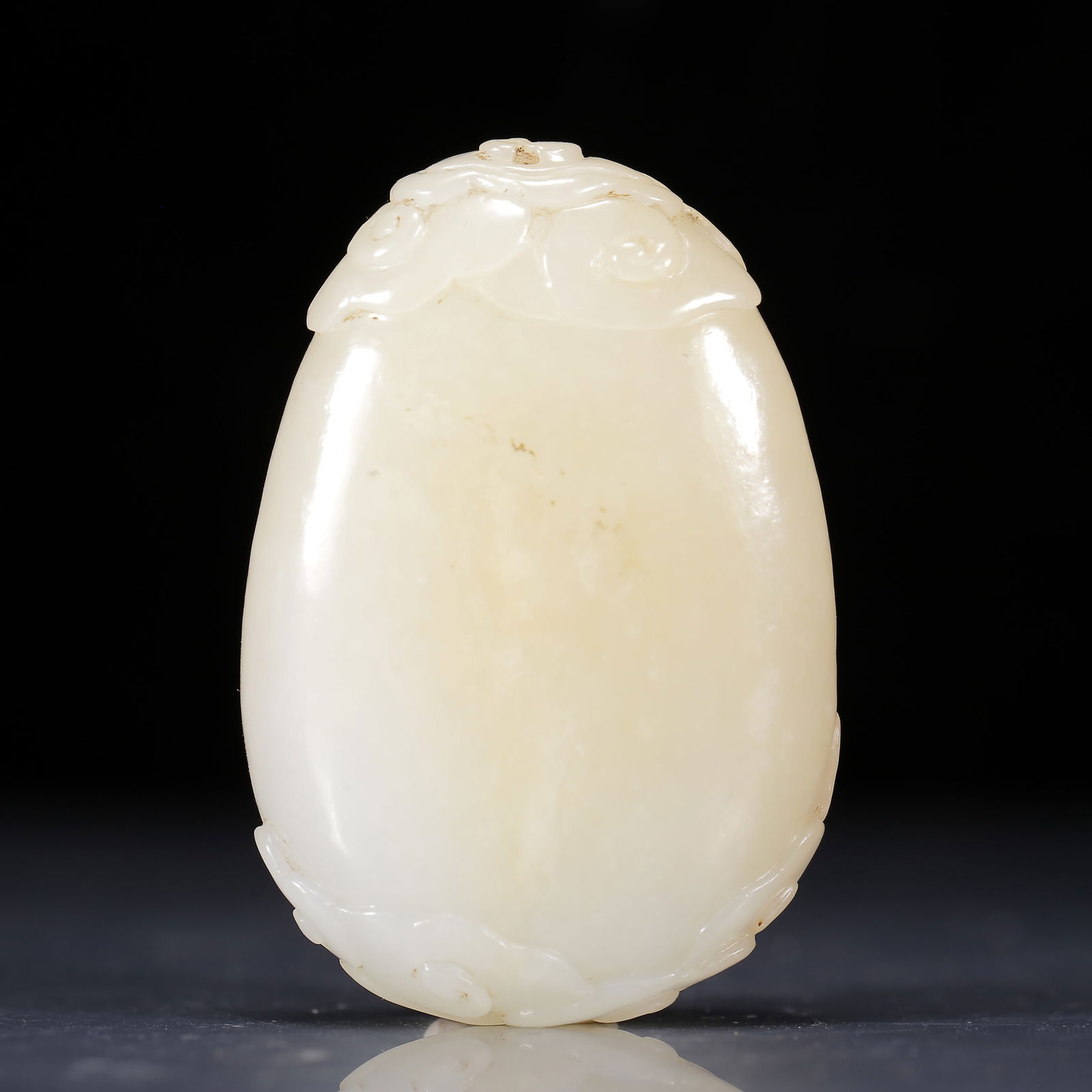 An Exquisite White Jade Dragon Pattern Pendant - 4