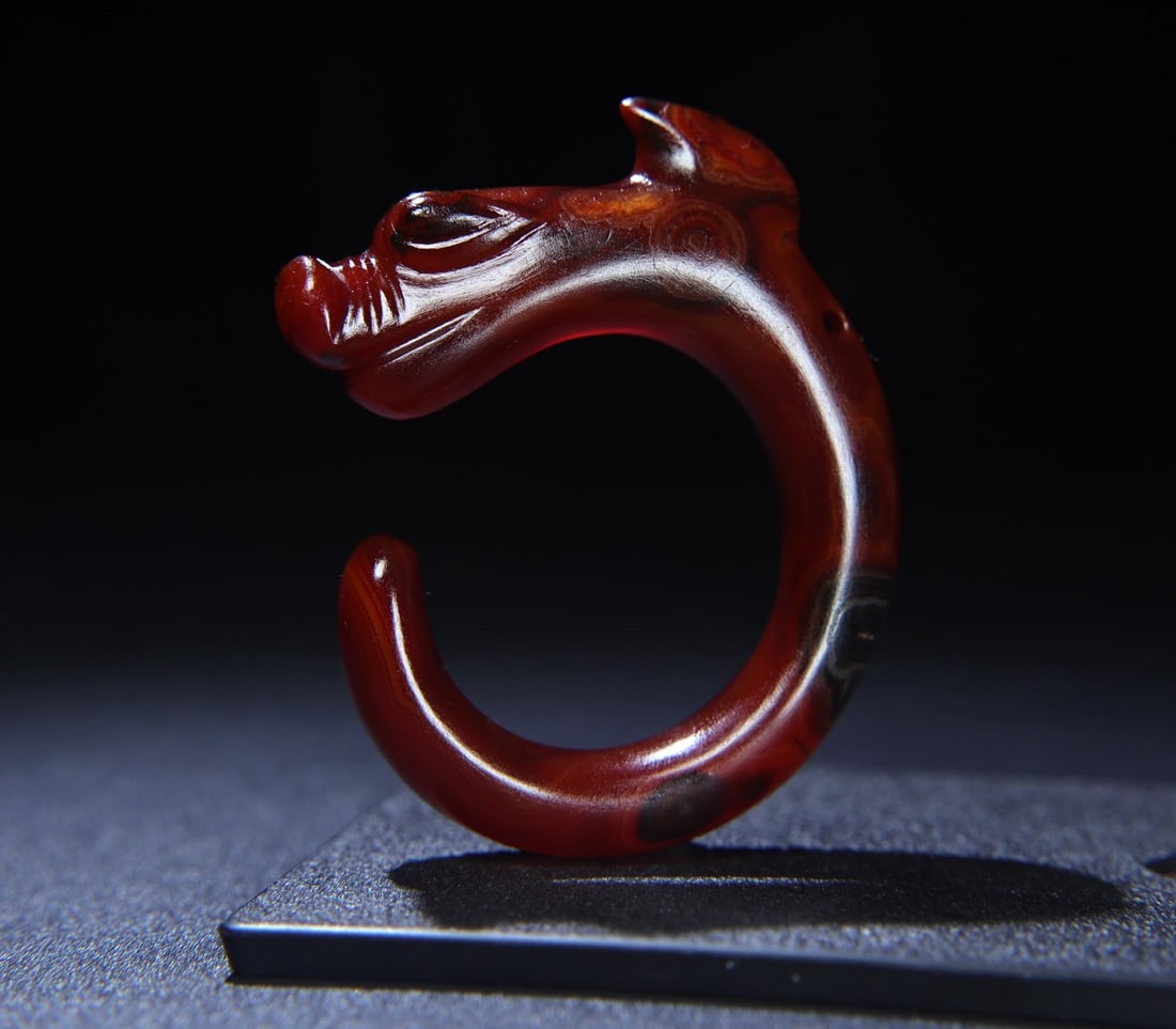 An Exquisite Agate Dragon Pendant (1 of 9)
