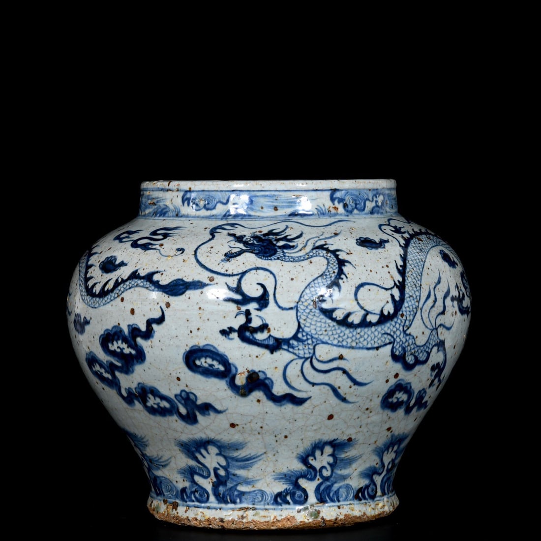 A Rare Blue and White Auspicious Cloud and Dragon Pattern Jar (1 of 9)