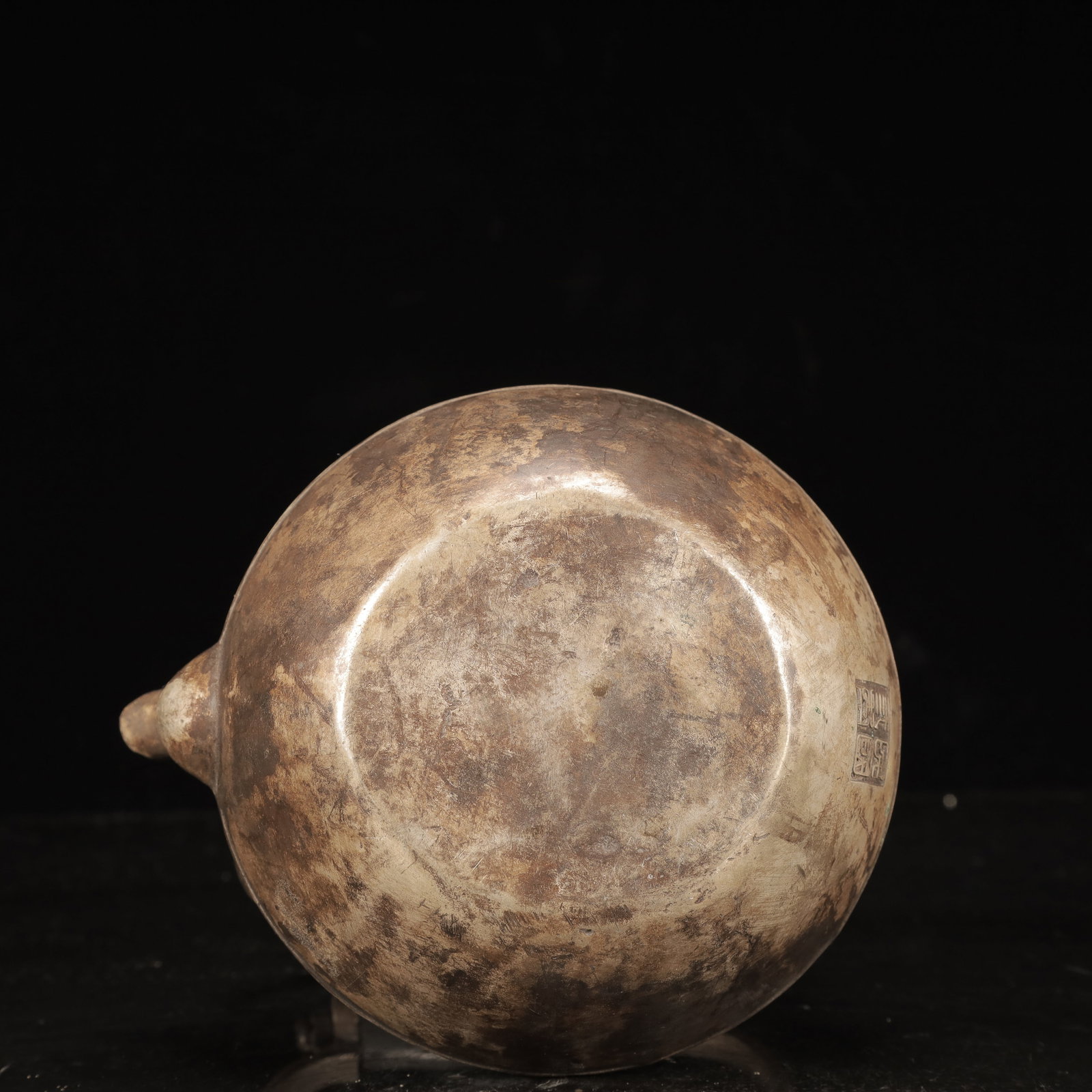 An Exquisite Silver Ewer - 10