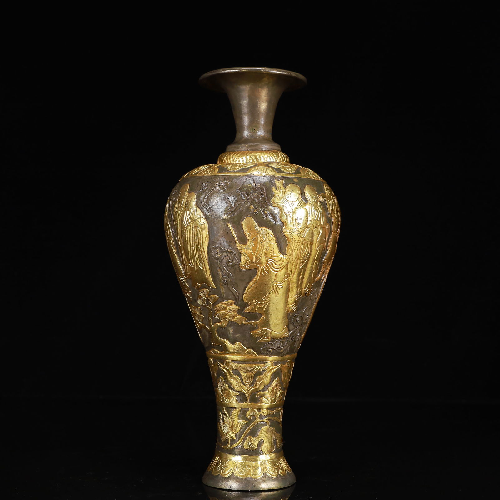 An Exquisite Gilt Silver Figure Pattern Vase - 7