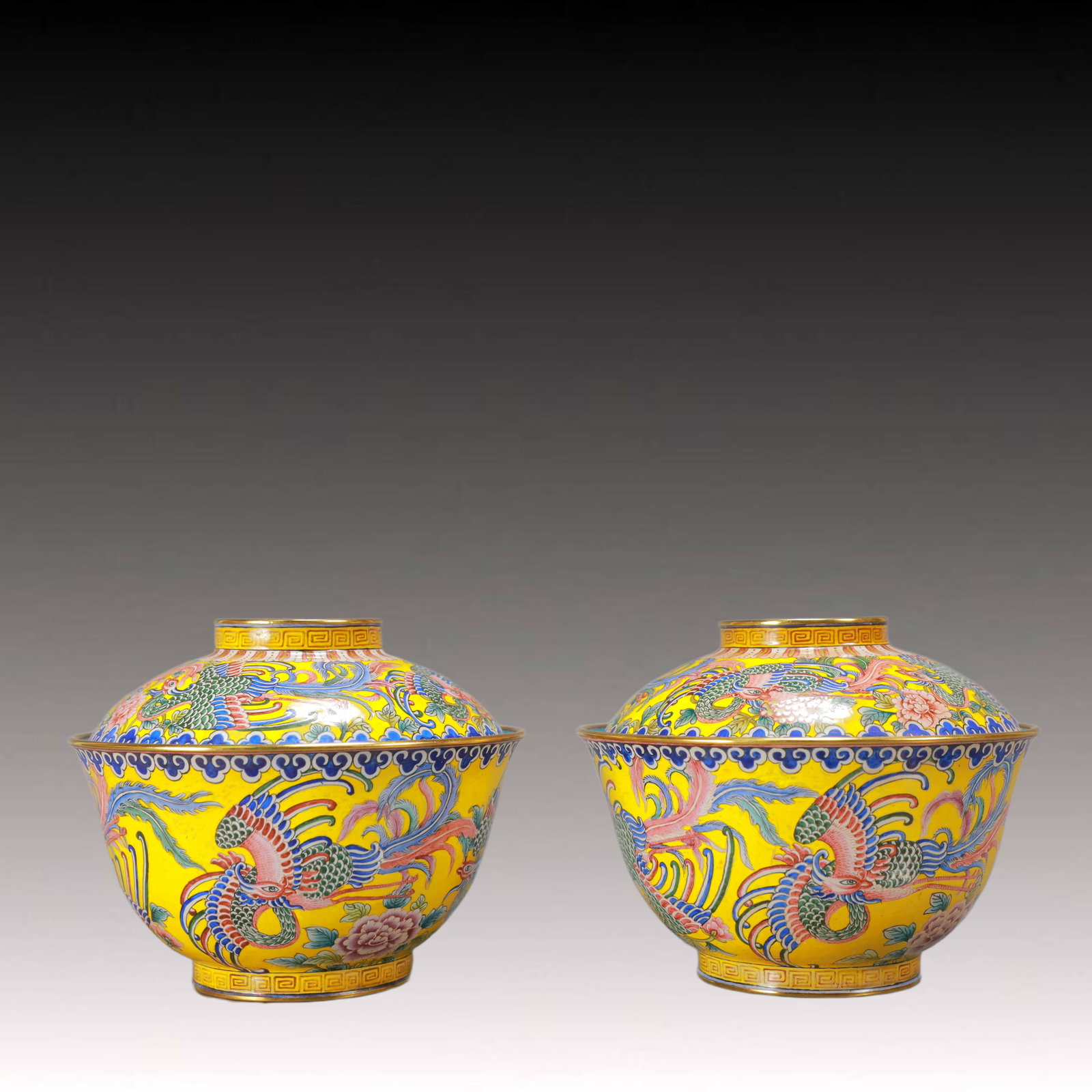 A Pair of Exquisite Painted Enamel Flower and Phoenix Pattern Cover Bowls: A Pair of Exquisite Painted Enamel Flower and Phoenix Pattern Cover Bowls,Qing Dynasty, China,Qianlong Four-character Mark,Size:4.5inx3.3in,Total Weight:600g 